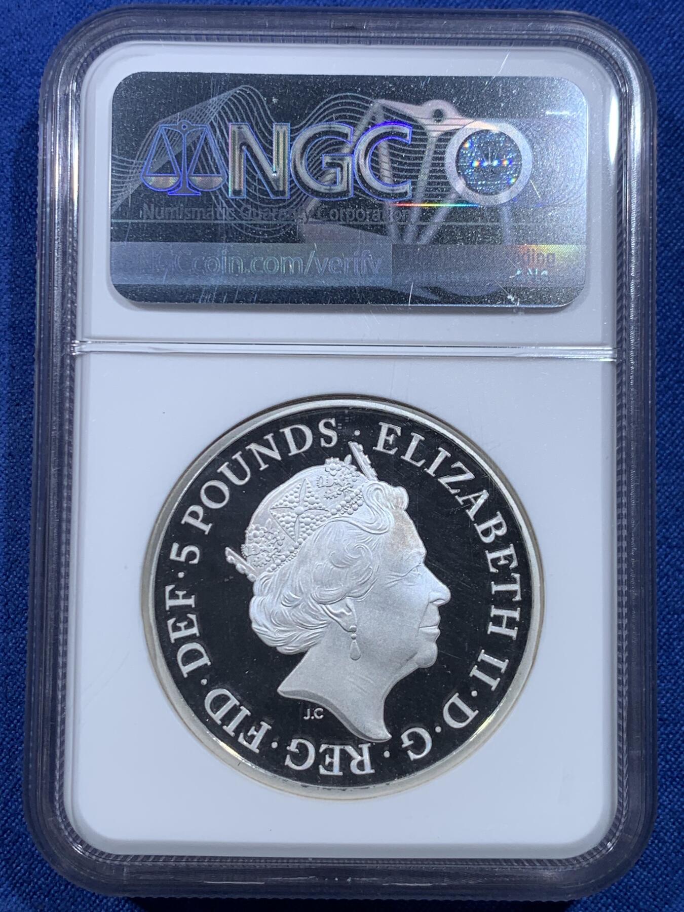 《竞宝斋》第482场 周日，周一 2场连拍 （全场包邮）20级店铺 欢迎送拍 NGC PF70UC 英国2021年“阿尔弗雷德大帝”5英镑，加厚（Piefort）精制银币，克重56.56克，925银，满分超深浮雕，并带有First Releases（首期发行）特殊标签，盒证齐全。加厚盒