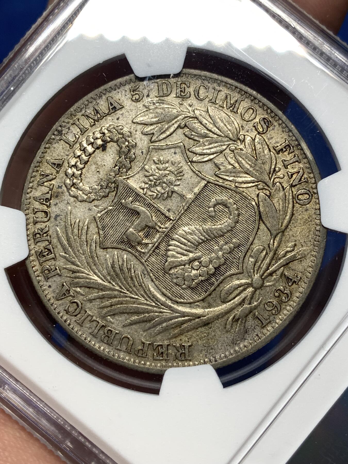 《竞宝斋》第482场 周日，周一 2场连拍 （全场包邮）20级店铺 欢迎送拍 NGC AU50 秘鲁1934年坐人女神1索尔银币