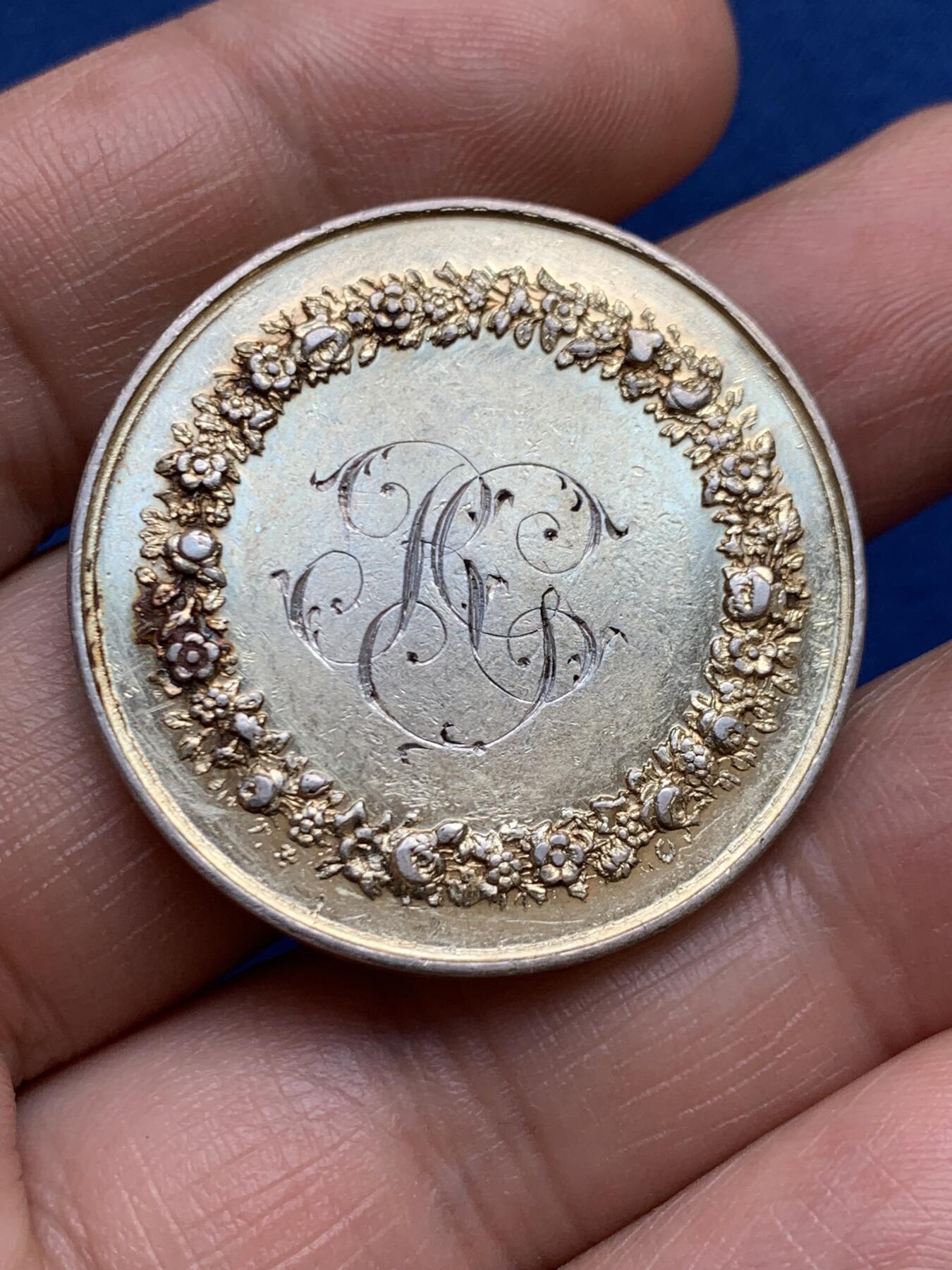 《竞宝斋》第482场 周日，周一 2场连拍 （全场包邮）20级店铺 欢迎送拍 法国结婚纪念银章 34.5mm 18克 蜜蜂银标