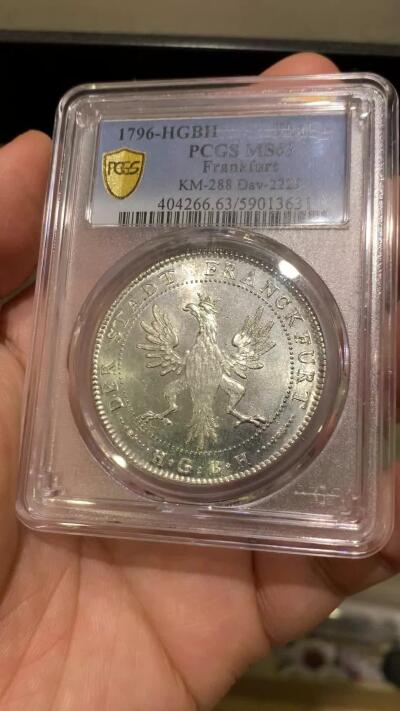 《竞宝斋》第482场 周日，周一 2场连拍 （全场包邮）20级店铺 欢迎送拍 季军分 PCGS MS63 德国 1796 法兰克福 烤鸡泰勒大银币 白净凝霜 十字转光 低评了