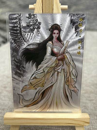 喜灰玩卡拍卖第八期，接拍品0佣金，欢迎送拍，释放现金流，让自己有资金可以购买更多喜欢的卡牌，让别的卡友能淘到更多心仪的卡牌 卡德曼 张建东水浒 特卡 张贞娘 线稿 水墨 一组两张 折光粗闪