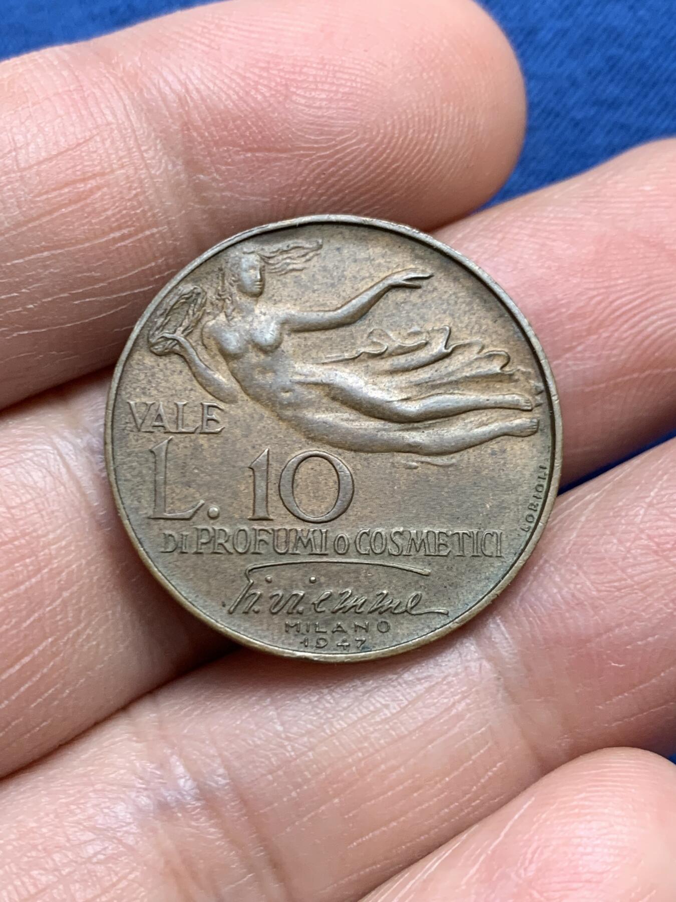 《竞宝斋》第482场 周日，周一 2场连拍 （全场包邮）20级店铺 欢迎送拍 少见意大利1946年香水女神10里拉（代币）