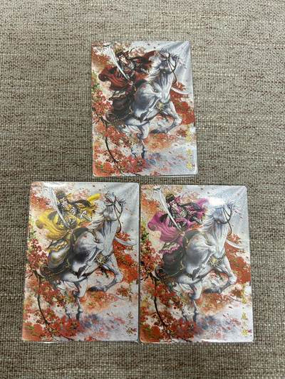 喜灰玩卡拍卖第八期，接拍品0佣金，欢迎送拍，释放现金流，让自己有资金可以购买更多喜欢的卡牌，让别的卡友能淘到更多心仪的卡牌 【限编】卡德曼 忠义水浒  谷粒老师绘 扈三娘  101A  078/300编 101B 172/300编  101C 108/300编 一组三张折光粗闪