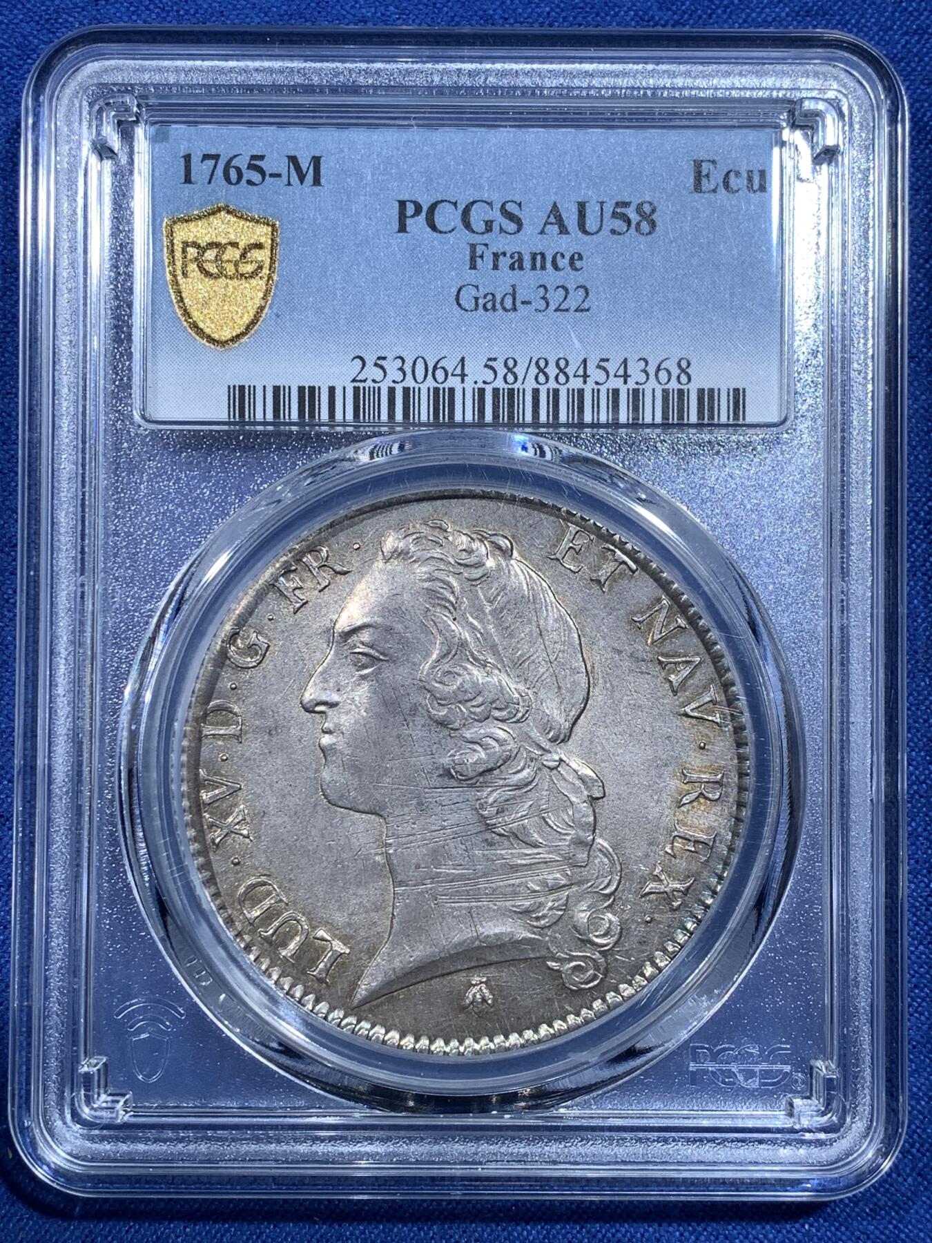 《竞宝斋》第482场 周日，周一 2场连拍 （全场包邮）20级店铺 欢迎送拍 唯一冠军分 PCGS AU58 法国1765M路易十五埃居 M厂图卢兹铸造，稀有度R3。 PCGS NGC 双冠军分，且均为唯一评级记录！ 整体状态很好，深打制很难得，金彩，眼神很犀利，观赏性很高。