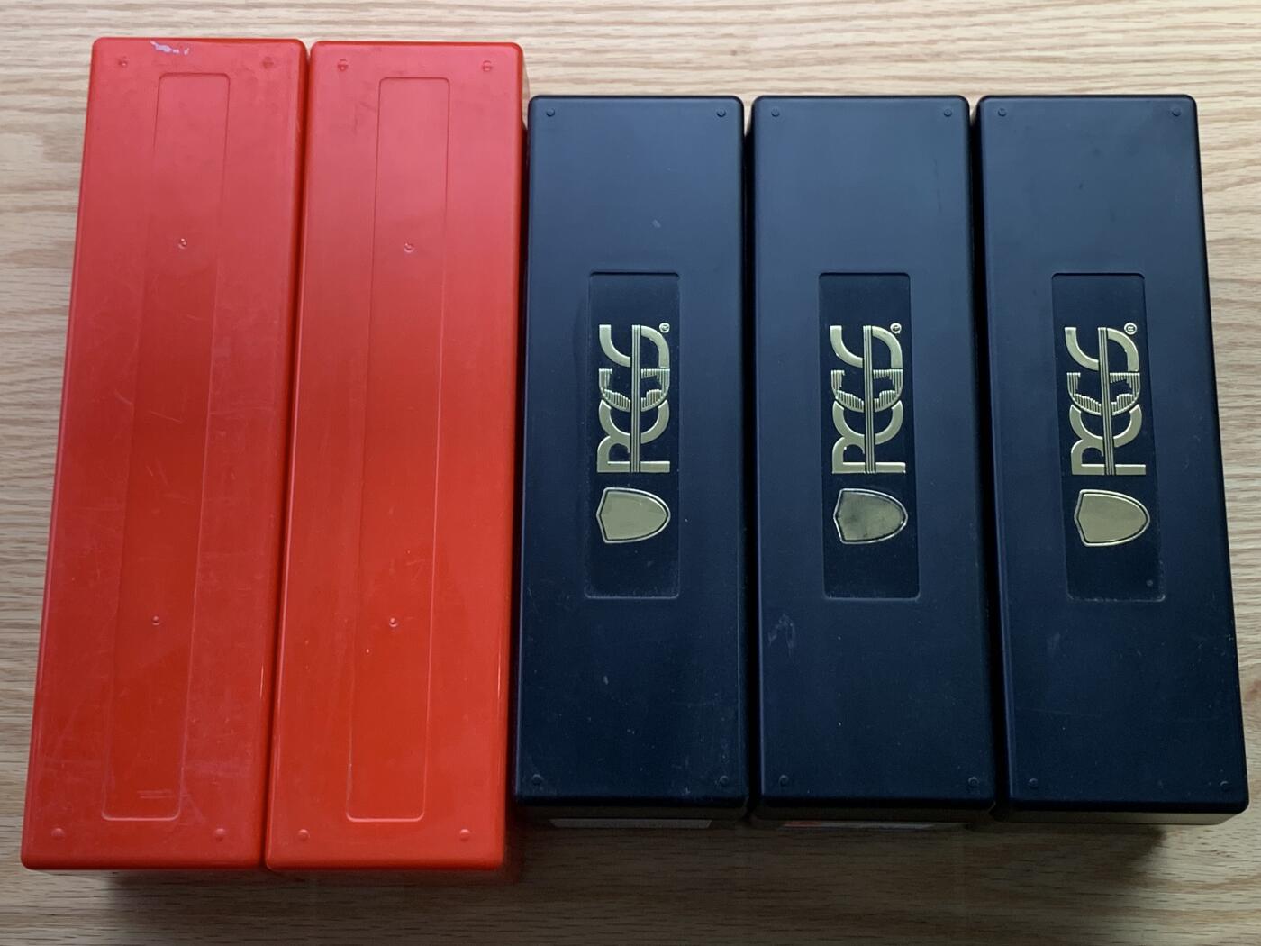 《竞宝斋》第482场 周日，周一 2场连拍 （全场包邮）20级店铺 欢迎送拍 5个一组 PCGS 20枚装3个+通用20枚装2个可装NGC评级币 整体不错 包邮