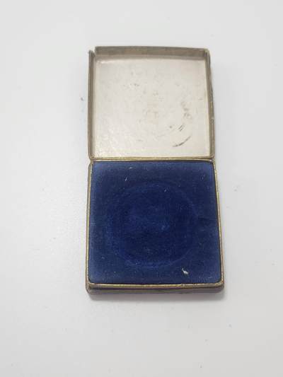 南水社第5次拍卖  匈牙利人民共和国 早期优秀少先队工作者徽章 带原盒