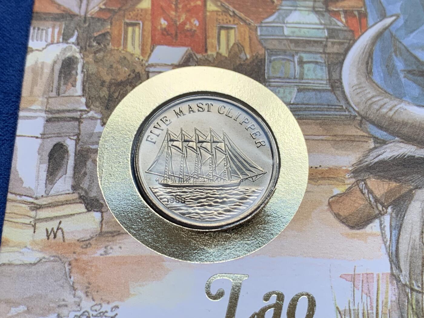 《竞宝斋》第482场 周日，周一 2场连拍 （全场包邮）20级店铺 欢迎送拍 邮币封 老挝1988年10K纪念币