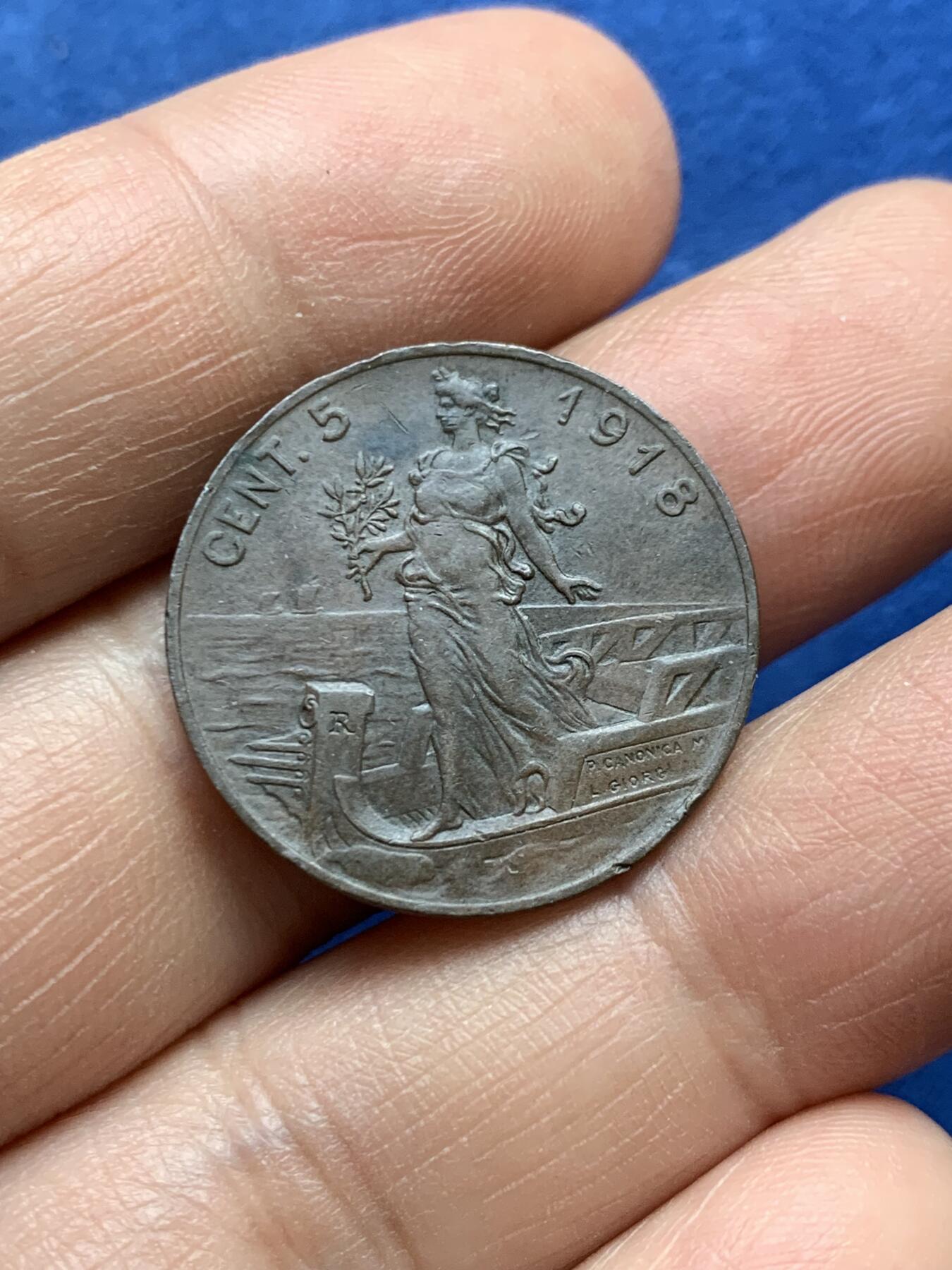 《竞宝斋》第482场 周日，周一 2场连拍 （全场包邮）20级店铺 欢迎送拍 两枚一组 意大利1909/1918年拿花50分铜币，5分发行量较少