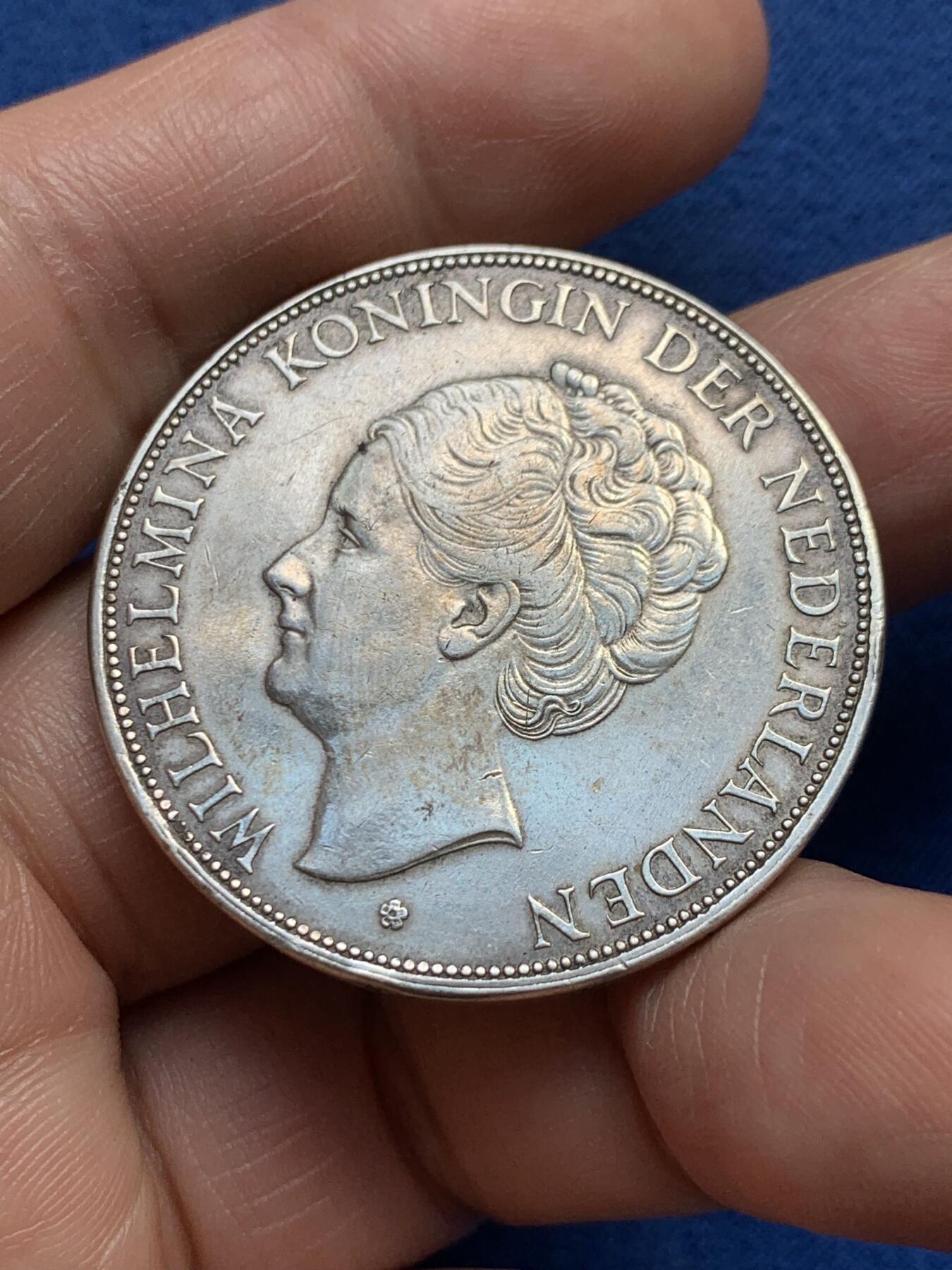 《竞宝斋》第482场 周日，周一 2场连拍 （全场包邮）20级店铺 欢迎送拍 荷兰1929年威廉敏娜2.5盾银币