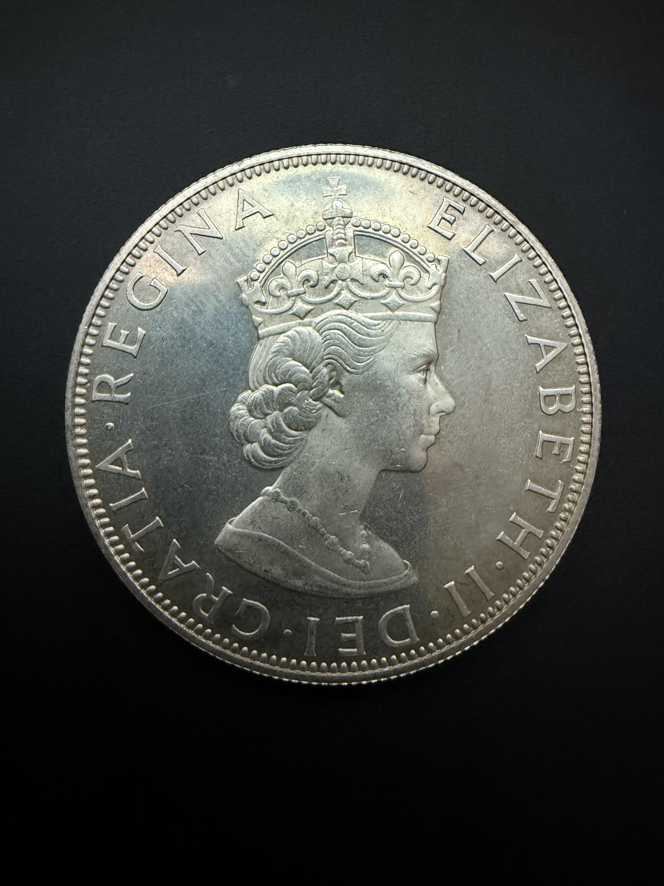 【周六 19:30】乾藏阁外国银币专场・裸币 / 评级币 + 银章铜章 保真包老 1964年 英属百慕大 1克朗 伊丽莎白二世银币 带彩光