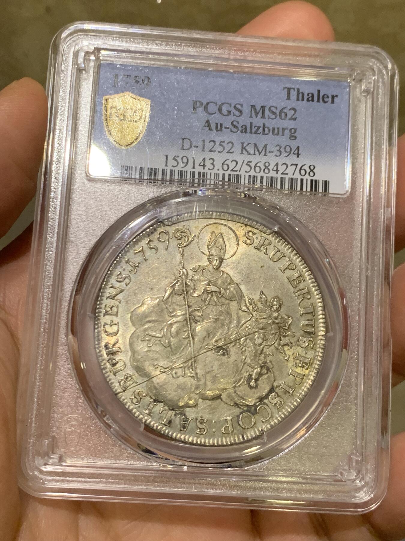 《竞宝斋》第482场 周日，周一 2场连拍 （全场包邮）20级店铺 欢迎送拍 唯一冠军分 PCGS MS62 神圣罗马帝国萨尔茨堡 1759年 主教区泰勒大银币 独年流通泰勒 好品极少 盒子上有裂纹 对于这样品质的藏品来说盒子问题已经可以忽略