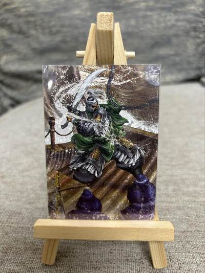 喜灰玩卡拍卖第八期，接拍品0佣金，欢迎送拍，释放现金流，让自己有资金可以购买更多喜欢的卡牌，让别的卡友能淘到更多心仪的卡牌 卡德曼 三国演义 谷粒老师绘  董袭 折光粗闪