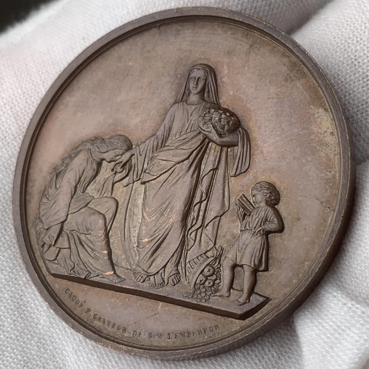 掌中浮雕-藏着的欧洲第059场 1872-73年法国巴黎救助贫困群体纪念铜章，41mm，蜜蜂边铭