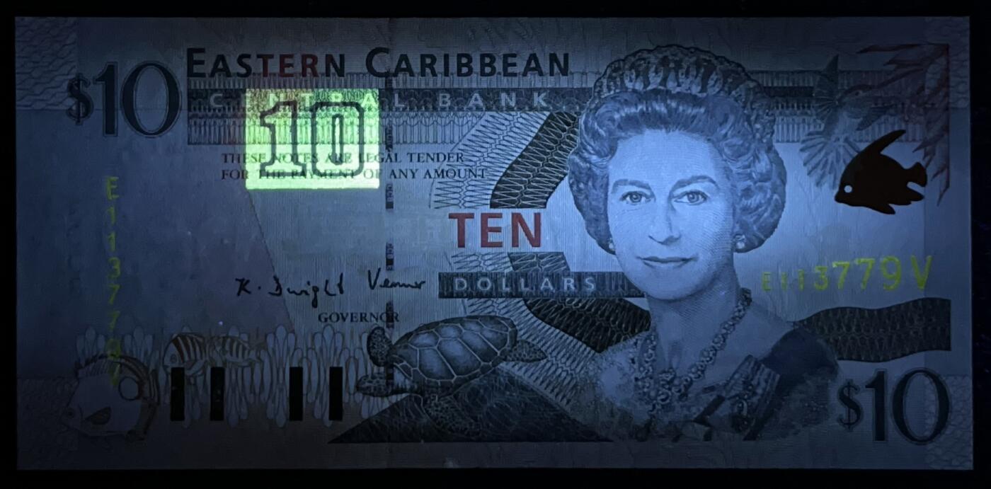 小福收藏拍卖第205期 裸钞场 本期有多张豹子号靓号  大量民国钞 百慕大样钞洋葱冠全套  阿富汗首年份查希尔国王和独立纪念碑 仅发行1000枚亚克力砖封蒙古20000图格里克帝国800周年纪念钞 卢旺达 东加勒比 斯里兰卡等多国精美纸币