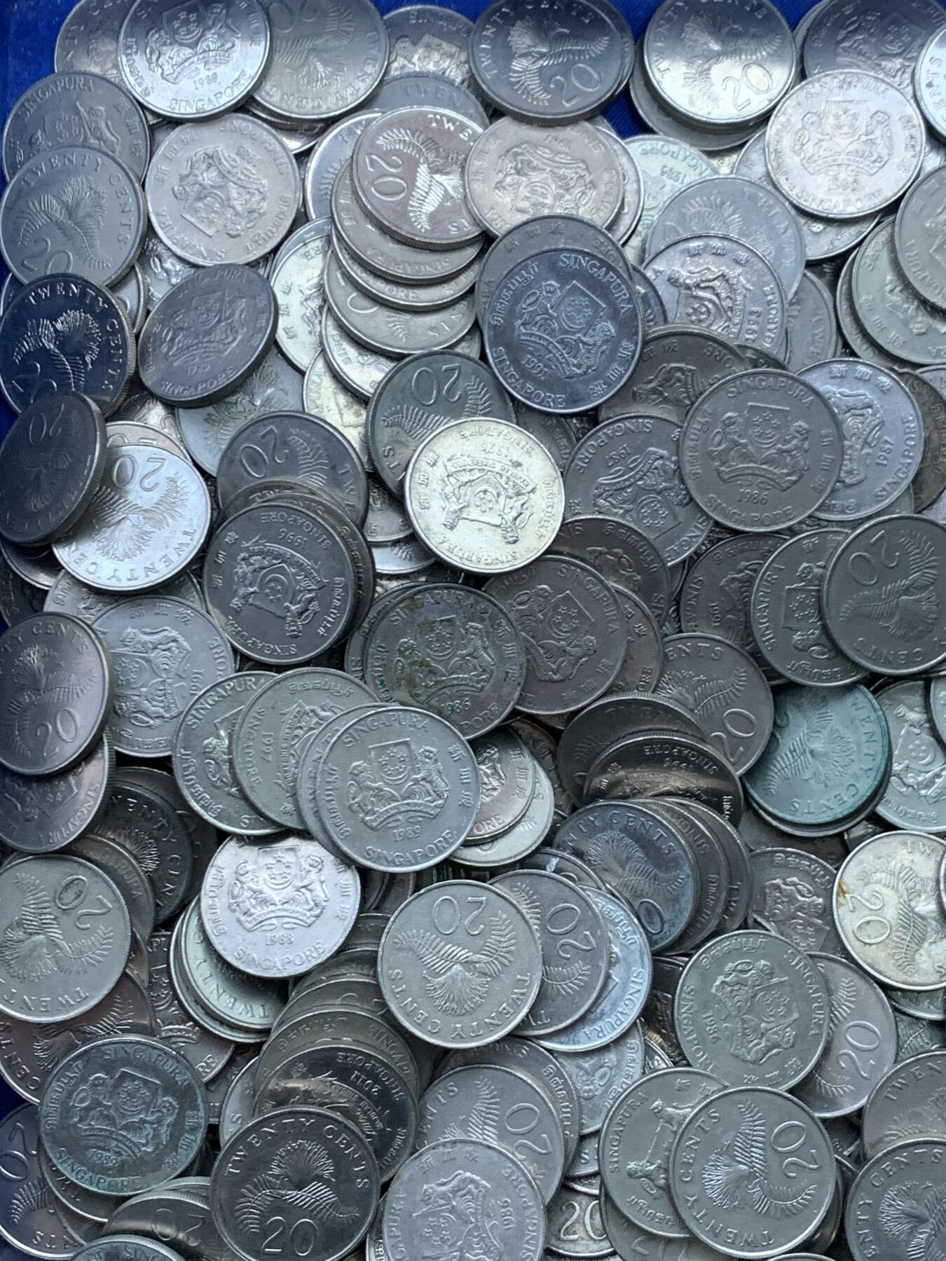 《竞宝斋》第482场 周日，周一 2场连拍 （全场包邮）20级店铺 欢迎送拍 新加坡零钱 20分1000枚硬币，重量4500克+，一枚4.5克，面值200新加坡元！汇率值约1050人民币！