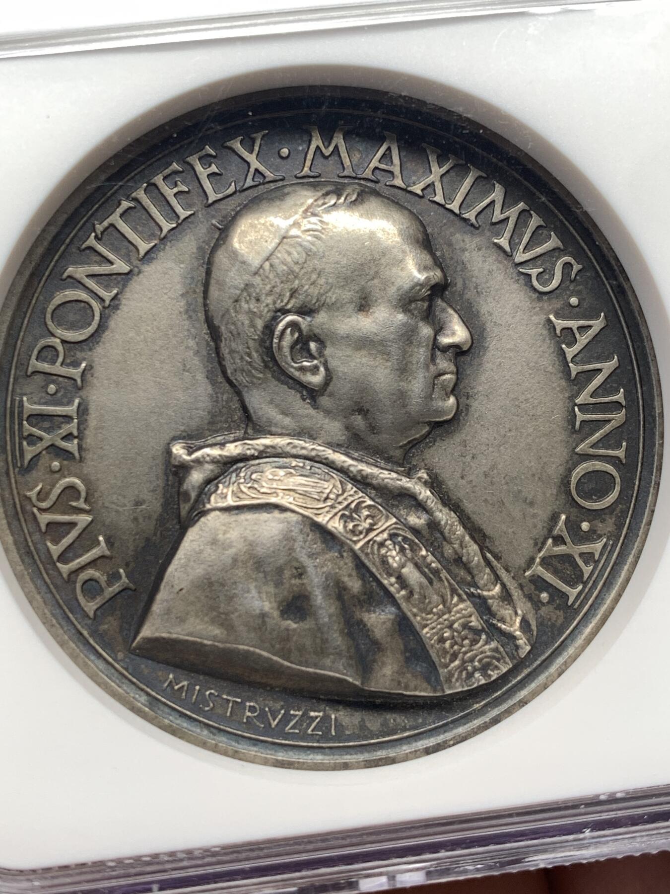 《竞宝斋》第482场 周日，周一 2场连拍 （全场包邮）20级店铺 欢迎送拍 NGC MS62 梵蒂冈1932年教皇庇护十一世银章，为纪念新梵蒂冈画廊/美术馆铸造的银质纪念章。梵蒂冈章牌目录RINALAI-126,权威目录收录官方章牌。收藏价值高。加厚盒。