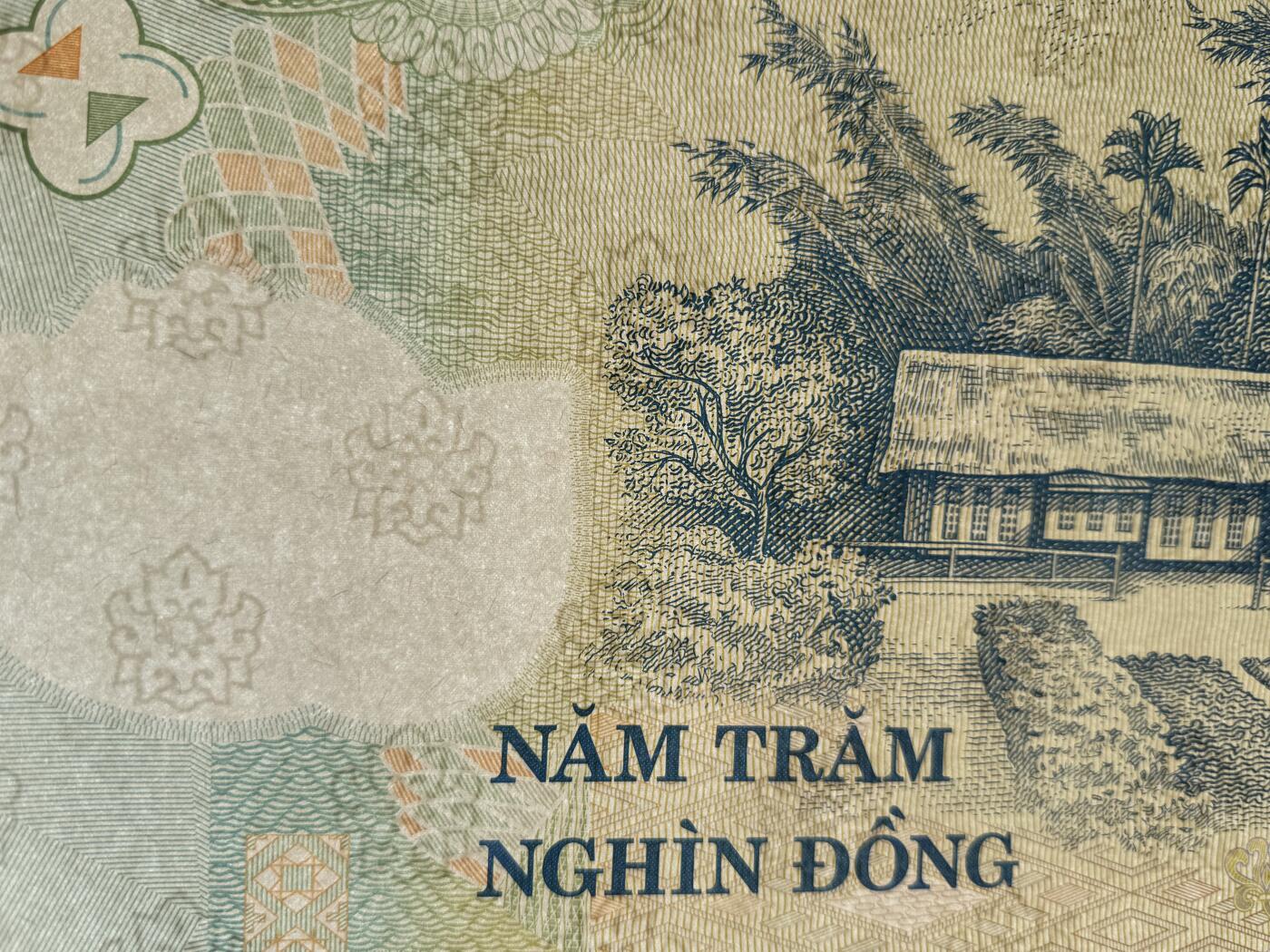 小福收藏拍卖第205期 裸钞场 本期有多张豹子号靓号  大量民国钞 百慕大样钞洋葱冠全套  阿富汗首年份查希尔国王和独立纪念碑 仅发行1000枚亚克力砖封蒙古20000图格里克帝国800周年纪念钞 卢旺达 东加勒比 斯里兰卡等多国精美纸币