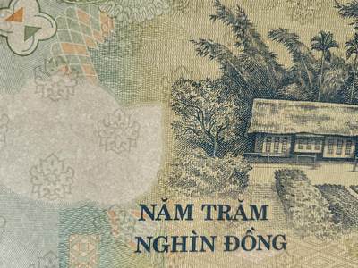 小福收藏拍卖第205期 裸钞场 本期有多张豹子号靓号  大量民国钞 百慕大样钞洋葱冠全套  阿富汗首年份查希尔国王和独立纪念碑 仅发行1000枚亚克力砖封蒙古20000图格里克帝国800周年纪念钞 卢旺达 东加勒比 斯里兰卡等多国精美纸币 越南国家印钞厂成立25周年单面礼品大钞 使用印钞纸印刷 尺寸大约25*54厘米 适合装裱悬挂或摆件 非常好看霸气 左下角不明显有一点 详见照片框住部分  unc