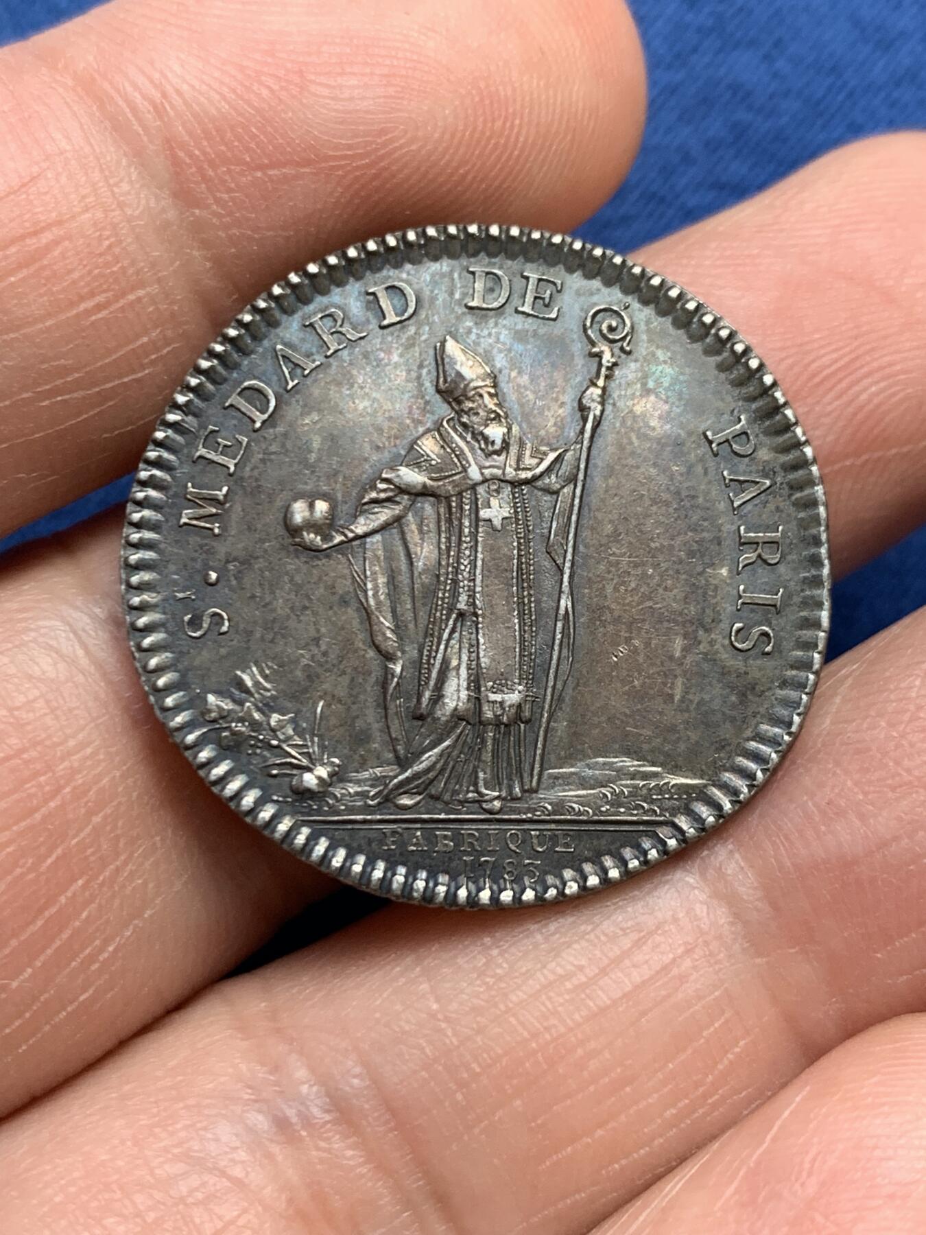 《竞宝斋》第482场 周日，周一 2场连拍 （全场包邮）20级店铺 欢迎送拍 法国1783圣梅达尔主教银质代币 正面路易十六 8.25克 28.6mm