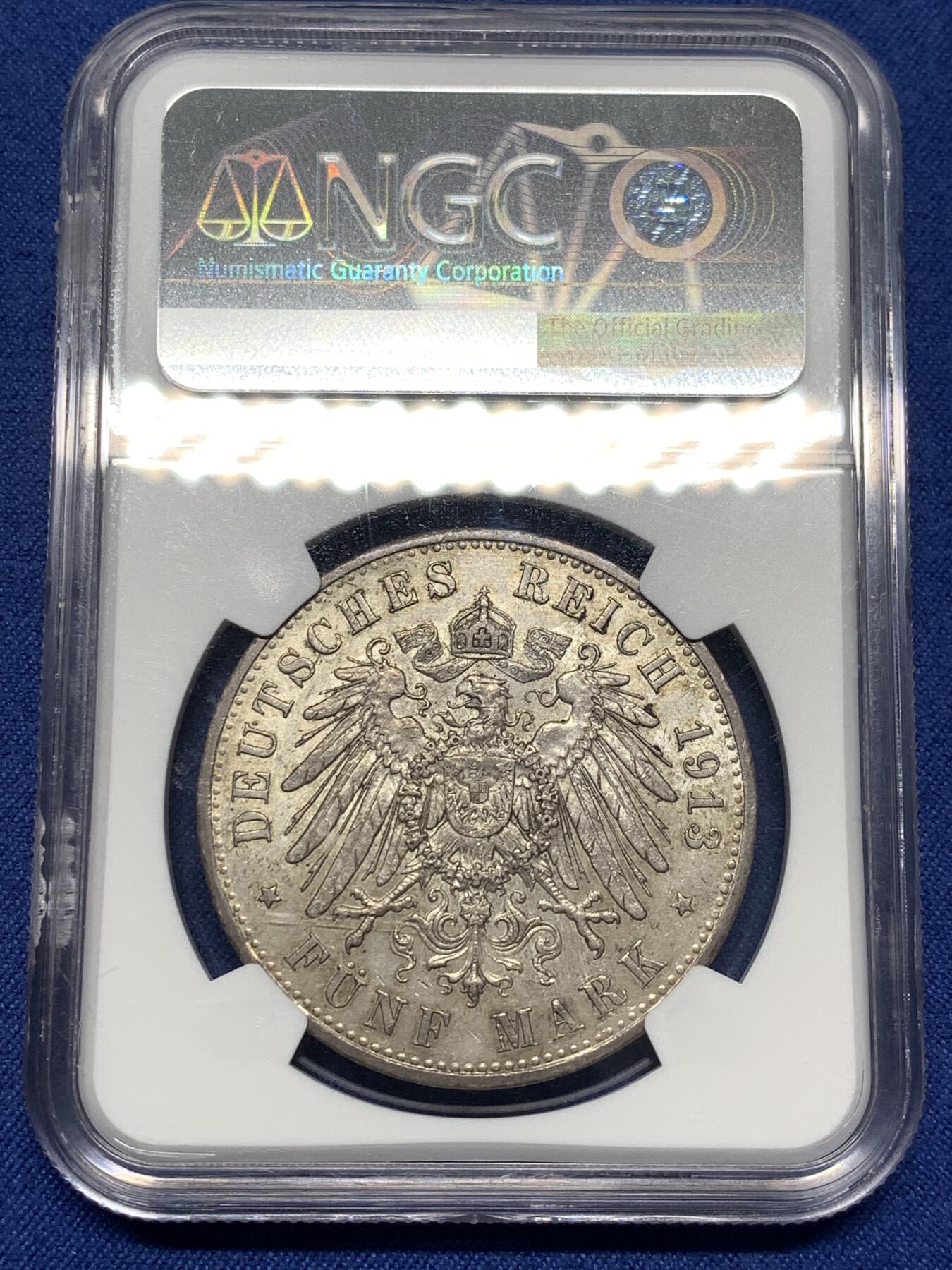 《竞宝斋》第482场 周日，周一 2场连拍 （全场包邮）20级店铺 欢迎送拍 NGC  MS61 德国1913年威廉二世戎装5马克银币 原味厚重包浆