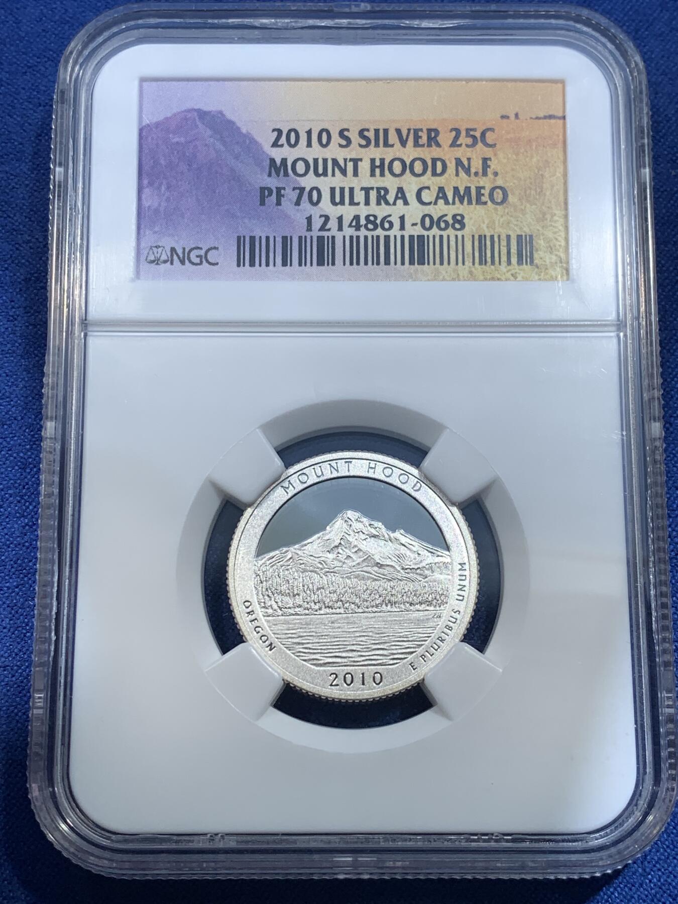 《竞宝斋》第482场 周日，周一 2场连拍 （全场包邮）20级店铺 欢迎送拍 NGC PF70UC 美国2010年美丽美国-胡德山国家森林公园1/4元精制银币，PROOF精制币，打制精美，小巧精致，状态一流，冠军分。