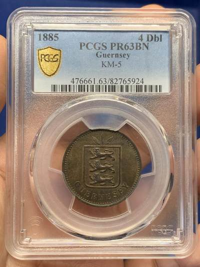 《竞宝斋》第482场 周日，周一 2场连拍 （全场包邮）20级店铺 欢迎送拍 - PCGS PR63BN 唯一冠军分 根西岛1885年4道布精制铜币，首见，极为稀少的根西精铸版，一骑绝尘的分数，PC亚军就只有AU50了。SBP拍卖22年N盒SP61分160美元不含佣成交，63错过难遇