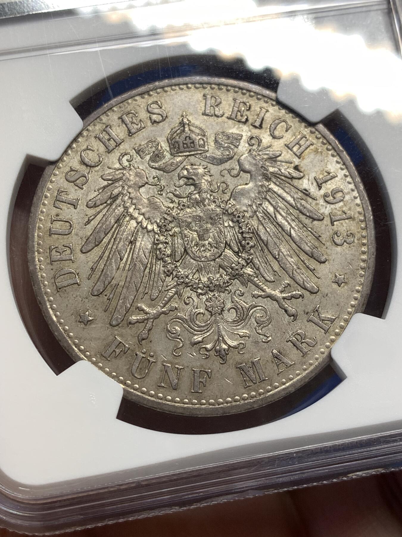 《竞宝斋》第482场 周日，周一 2场连拍 （全场包邮）20级店铺 欢迎送拍 NGC  MS61 德国1913年威廉二世戎装5马克银币 原味厚重包浆