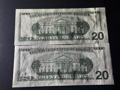 《外钞收藏家》第六百二十九期（精品场）（长期征集拍品、欢迎藏友们联系合作） 美国大头版1999和2001年20美元 2张一起 全新UNC