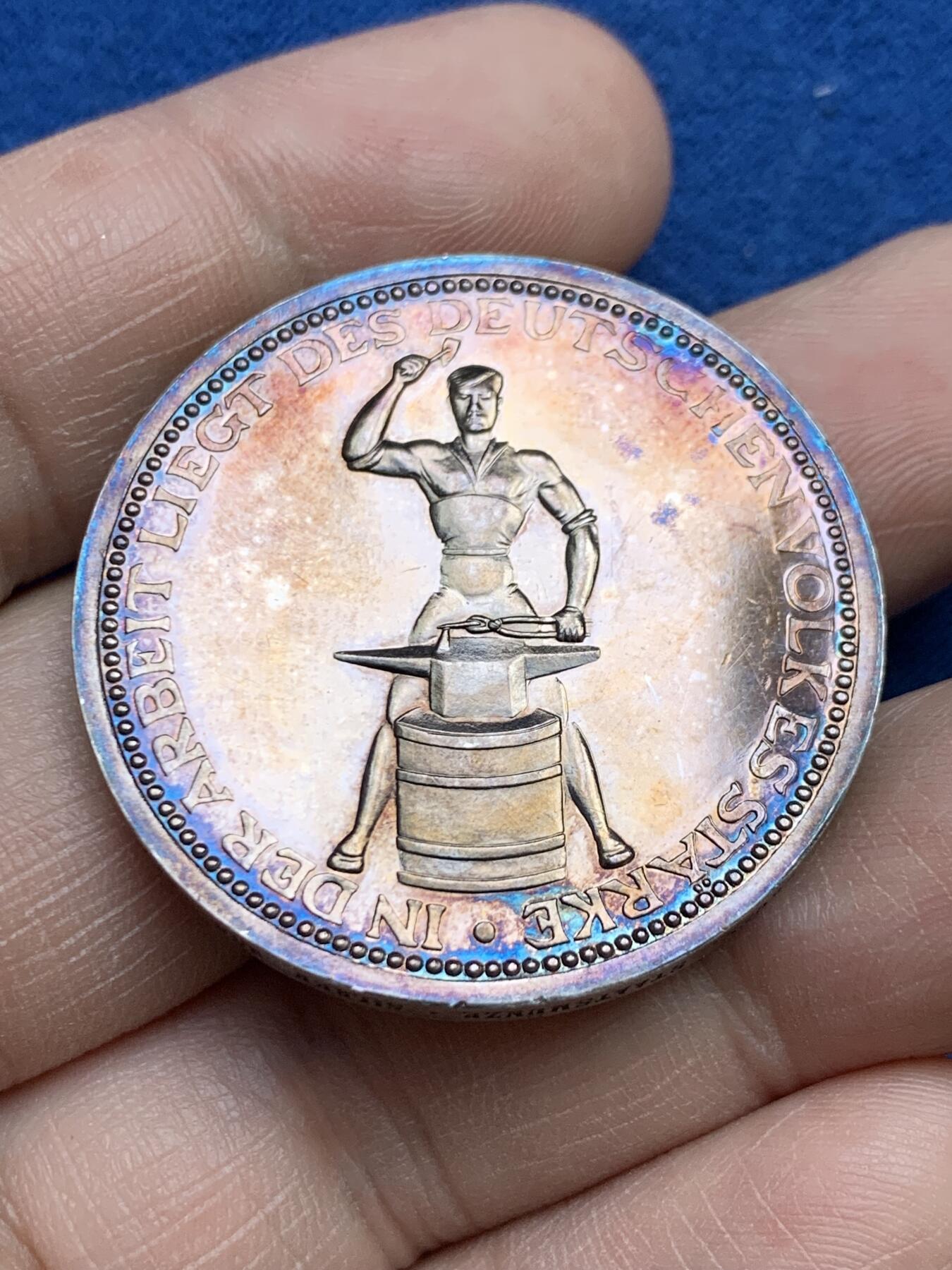 《竞宝斋》第482场 周日，周一 2场连拍 （全场包邮）20级店铺 欢迎送拍 德国埃玛共和国总统艾伯特银章 24.85克 35.8mm