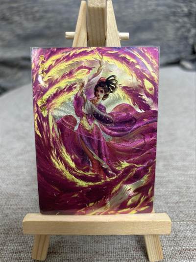 喜灰玩卡拍卖第八期，接拍品0佣金，欢迎送拍，释放现金流，让自己有资金可以购买更多喜欢的卡牌，让别的卡友能淘到更多心仪的卡牌 卡德曼 三国演义 杆子老师绘 凤凰神女 貂蝉 折光粗闪