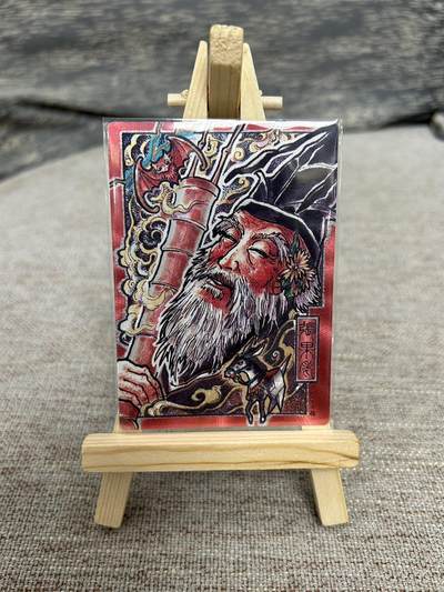 喜灰玩卡拍卖第八期，接拍品0佣金，欢迎送拍，释放现金流，让自己有资金可以购买更多喜欢的卡牌，让别的卡友能淘到更多心仪的卡牌 卡德曼 不二猿老师绘 张果老 折光 