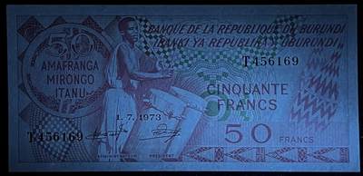 小福收藏拍卖第205期 裸钞场 本期有多张豹子号靓号  大量民国钞 百慕大样钞洋葱冠全套  阿富汗首年份查希尔国王和独立纪念碑 仅发行1000枚亚克力砖封蒙古20000图格里克帝国800周年纪念钞 卢旺达 东加勒比 斯里兰卡等多国精美纸币 布隆迪 1973年 50法郎 此版本稀有 unc