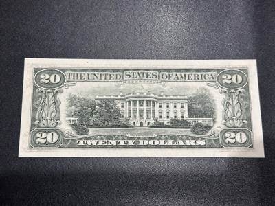 《外钞收藏家》第六百二十九期（精品场）（长期征集拍品、欢迎藏友们联系合作） 1990年美国小头版20美元 AU品相