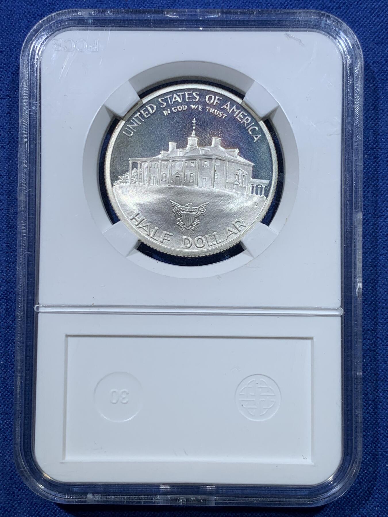 《竞宝斋》第482场 周日，周一 2场连拍 （全场包邮）20级店铺 欢迎送拍 美国1982年乔治·华盛顿诞辰250周年纪念半元精制银币