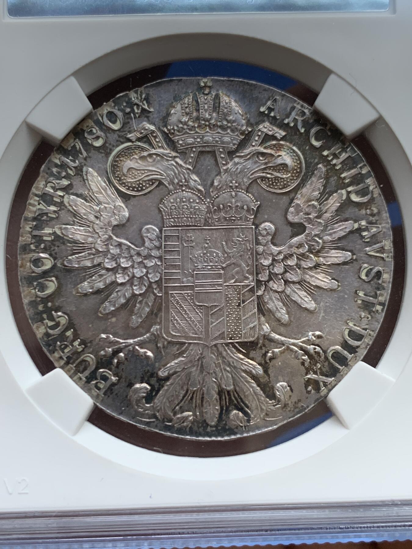 《竞宝斋》第482场 周日，周一 2场连拍 （全场包邮）20级店铺 欢迎送拍 公博 AU01 极品转光 奥匈帝国大奶妈银币，1780年后铸，28g 833银，投资收藏好品，细节清晰，包浆自然。