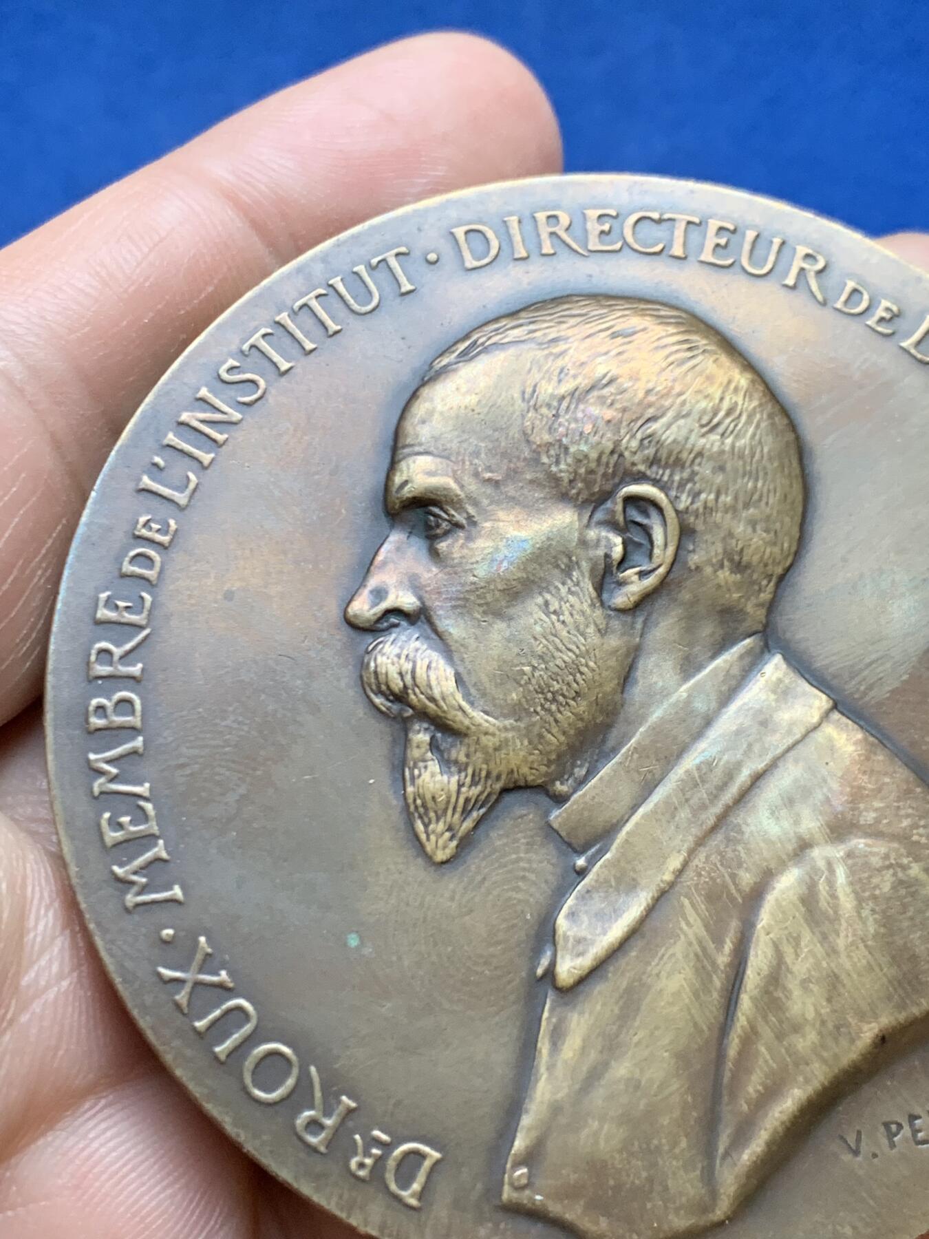 《竞宝斋》第482场 周日，周一 2场连拍 （全场包邮）20级店铺 欢迎送拍 巴斯德研究所成立25周年纪念铜章 113.7克 64.8mm