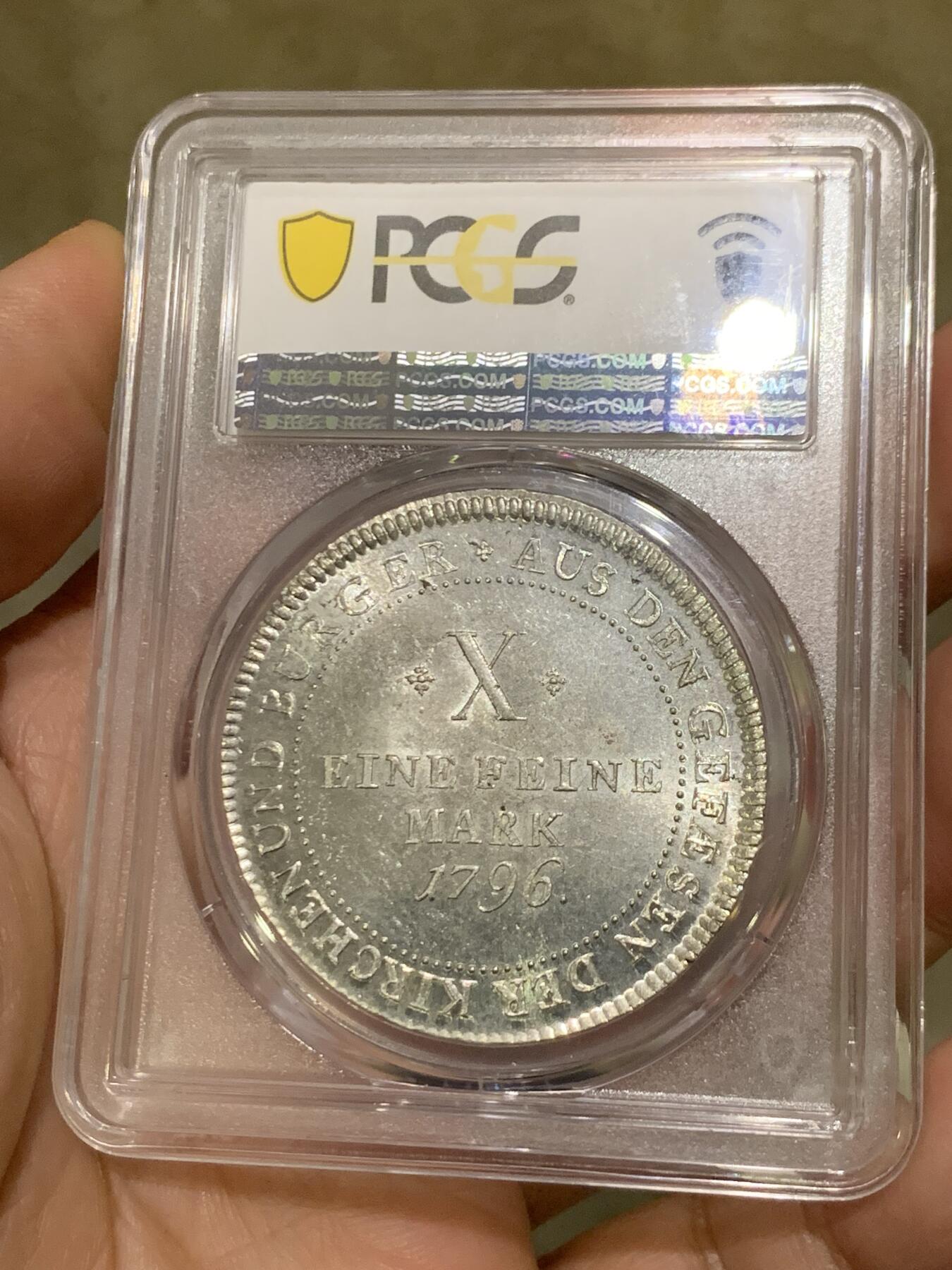 《竞宝斋》第482场 周日，周一 2场连拍 （全场包邮）20级店铺 欢迎送拍 季军分 PCGS MS63 德国 1796 法兰克福 烤鸡泰勒大银币 白净凝霜 十字转光 低评了