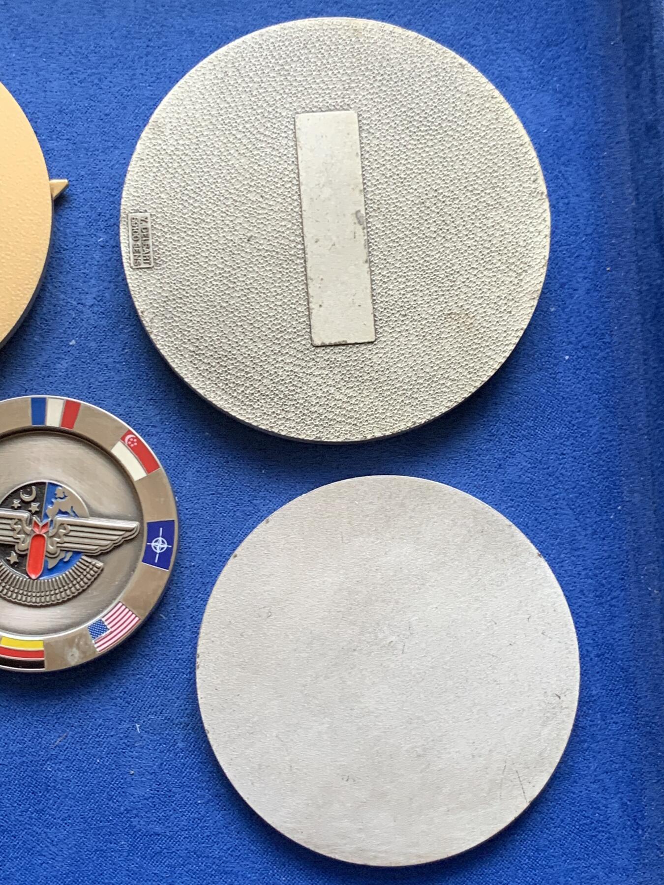 《竞宝斋》第482场 周日，周一 2场连拍 （全场包邮）20级店铺 欢迎送拍 五枚一组 法国军事题材铜章 总重600克 49.5mm-79mm