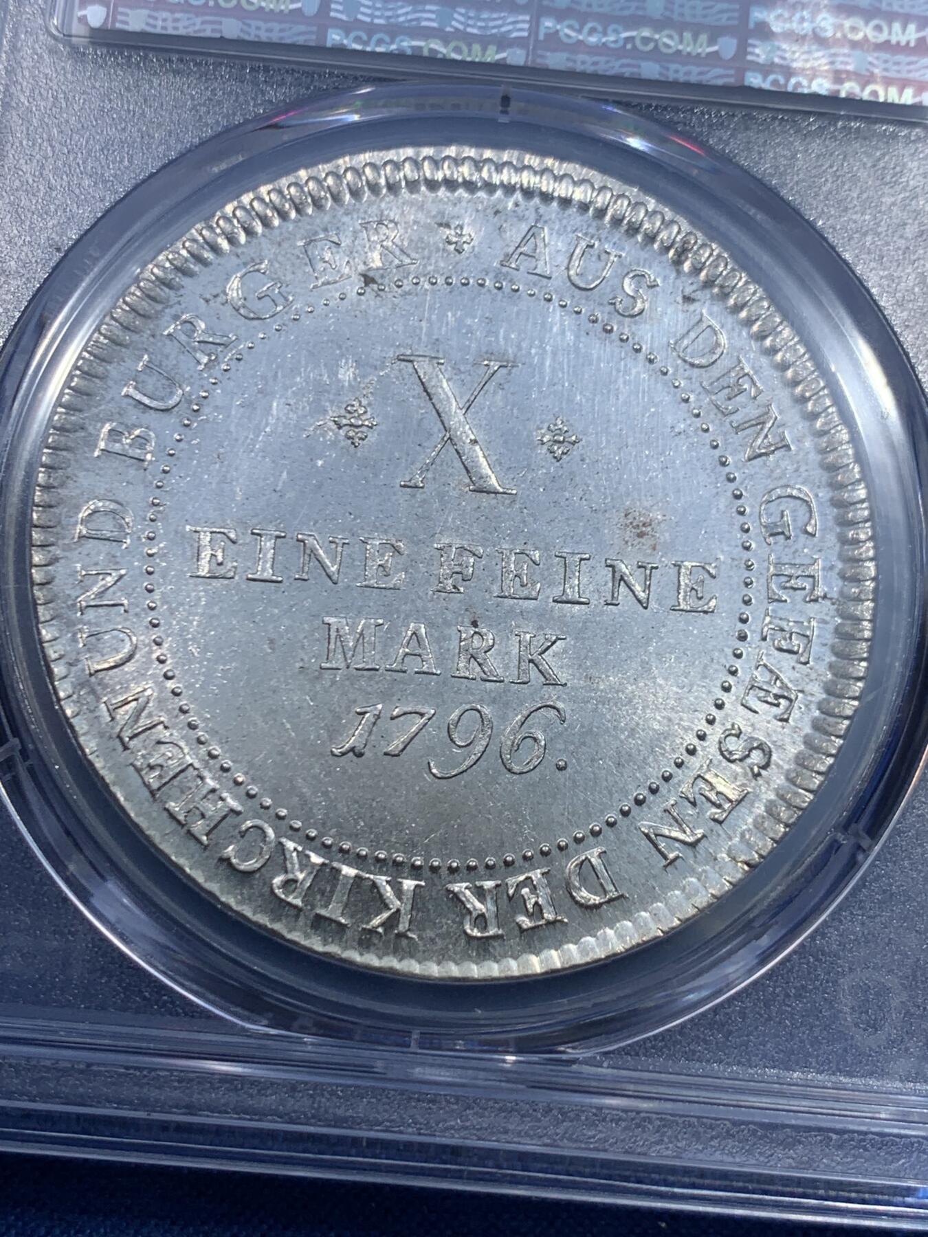 《竞宝斋》第482场 周日，周一 2场连拍 （全场包邮）20级店铺 欢迎送拍 季军分 PCGS MS63 德国 1796 法兰克福 烤鸡泰勒大银币 白净凝霜 十字转光 低评了