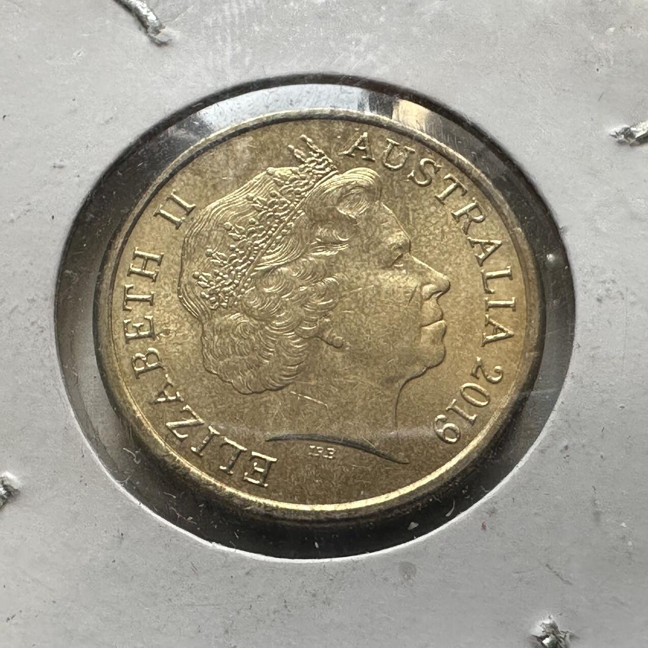 🌹外币初藏🌹🐯2026年第44场   每周二四六晚8️⃣点  世界硬币  澳大利亚 2019年 《Mr Squiggle》系列2澳元彩色纪念币（黑板Blackboard版）