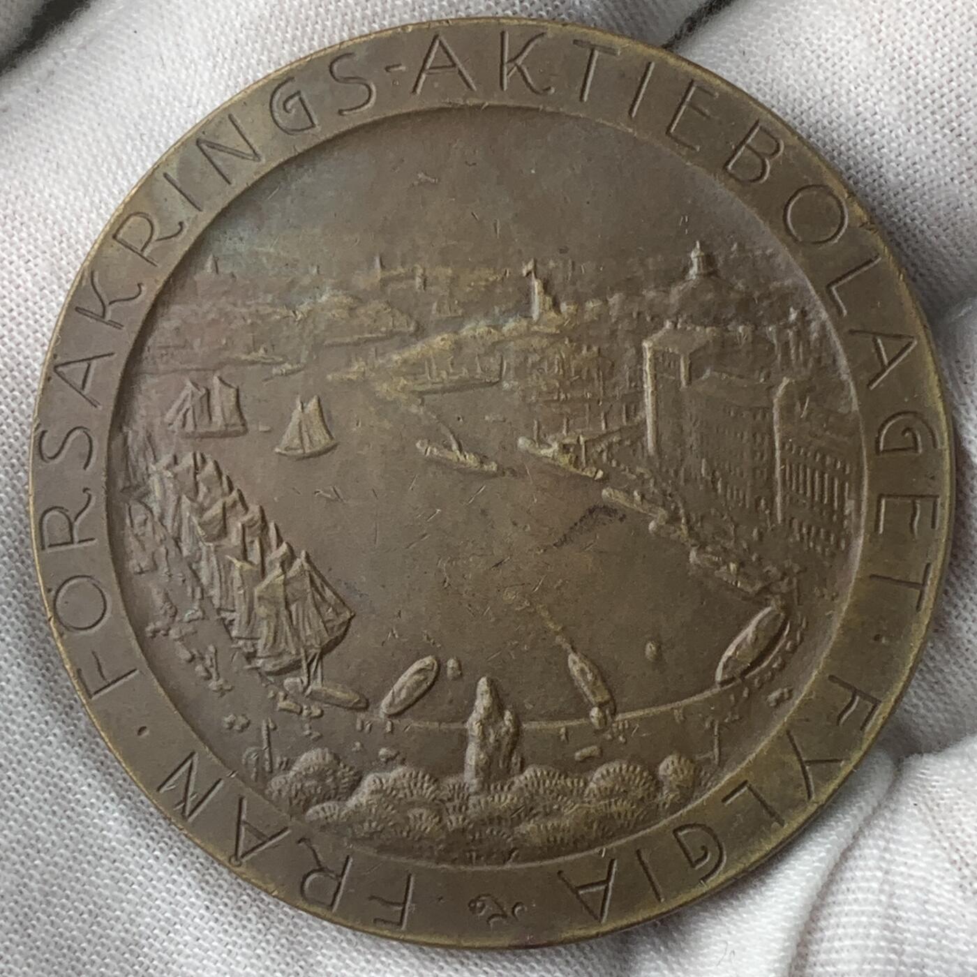 掌中浮雕-藏着的欧洲第059场 瑞典保险铜章（屠龙题材），50mm，45g