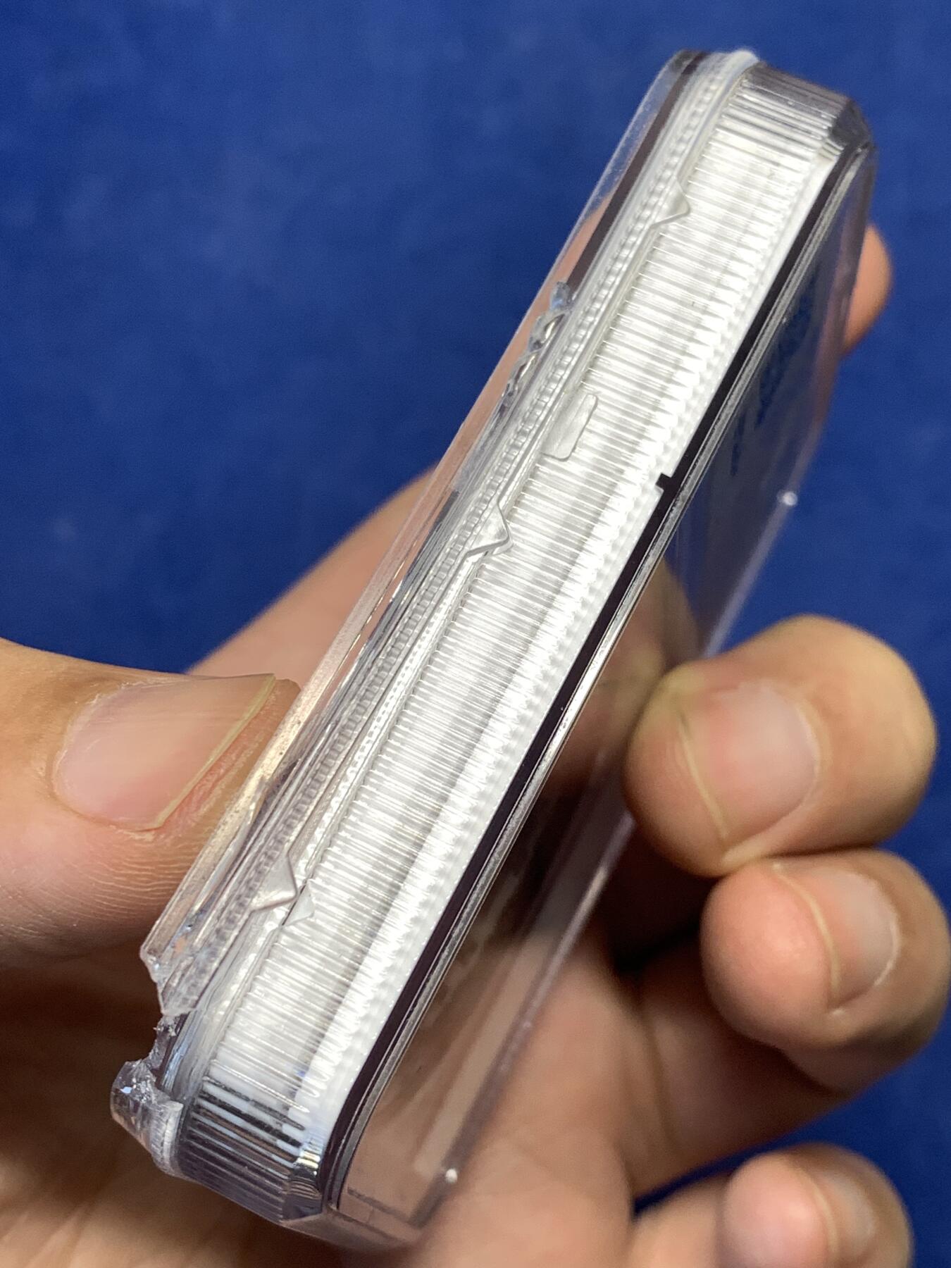 《竞宝斋》第482场 周日，周一 2场连拍 （全场包邮）20级店铺 欢迎送拍 NGC MS63 德国 1833年科隆费迪南德奥古斯塔主教纪念大银章，加厚盒，人物高浮雕，炫五彩包浆，早期德国高艺术性银章，细节雕刻极佳。盒子右侧有损，细节见图。