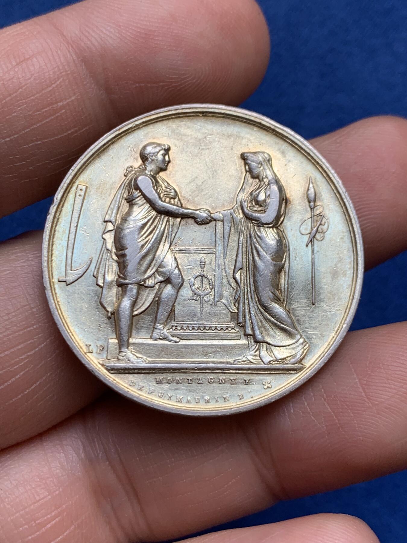 《竞宝斋》第482场 周日，周一 2场连拍 （全场包邮）20级店铺 欢迎送拍 法国结婚纪念银章 34.5mm 18克 蜜蜂银标