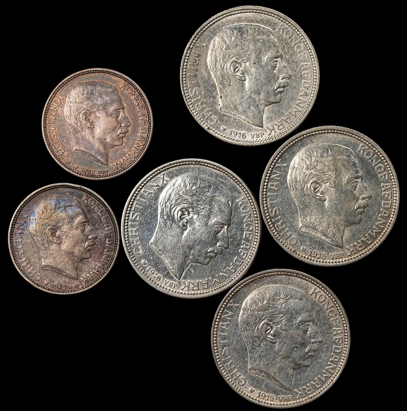 修遠堂世界钱币第112期 丹麦克里斯蒂安十世 海豚1 克朗 / 2 克朗银币一组，总重74.83g，含银80%