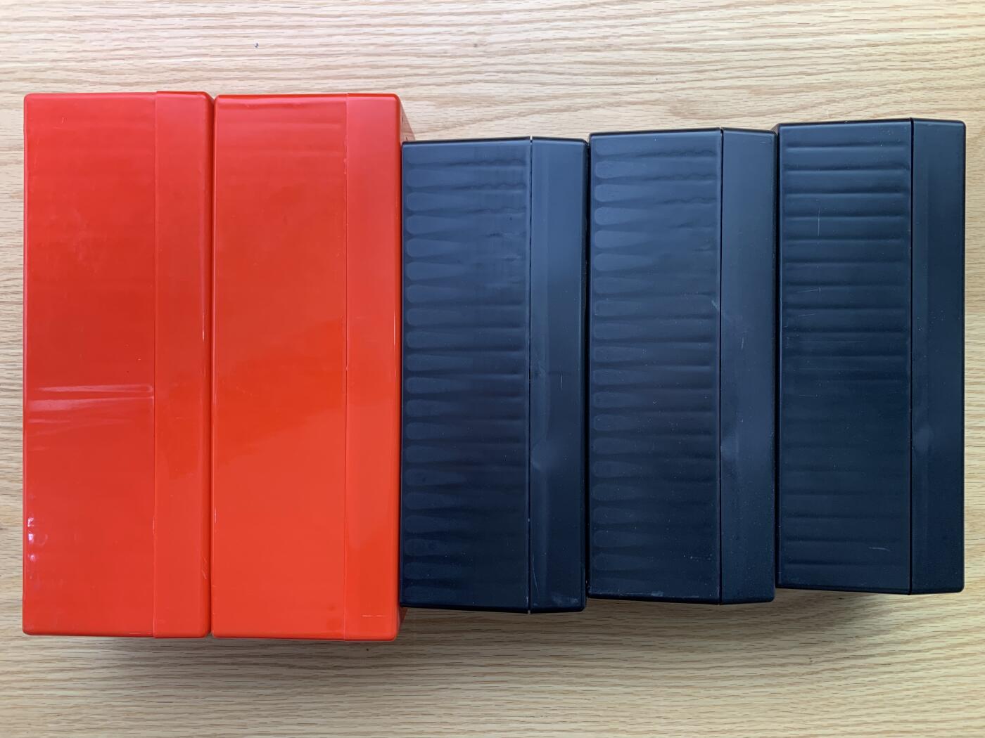 《竞宝斋》第482场 周日，周一 2场连拍 （全场包邮）20级店铺 欢迎送拍 5个一组 PCGS 20枚装3个+通用20枚装2个可装NGC评级币 整体不错 包邮