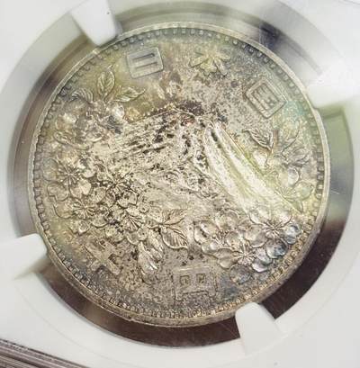 文馨钱币收藏第 303 场，【五一钱币荟，收藏盛宴】长期接代拍业务 NGC MS64 日本 1964 年东京奥运会 1000 元大银币，黄油彩光点点，淡淡金焦黄边包浆极其完美