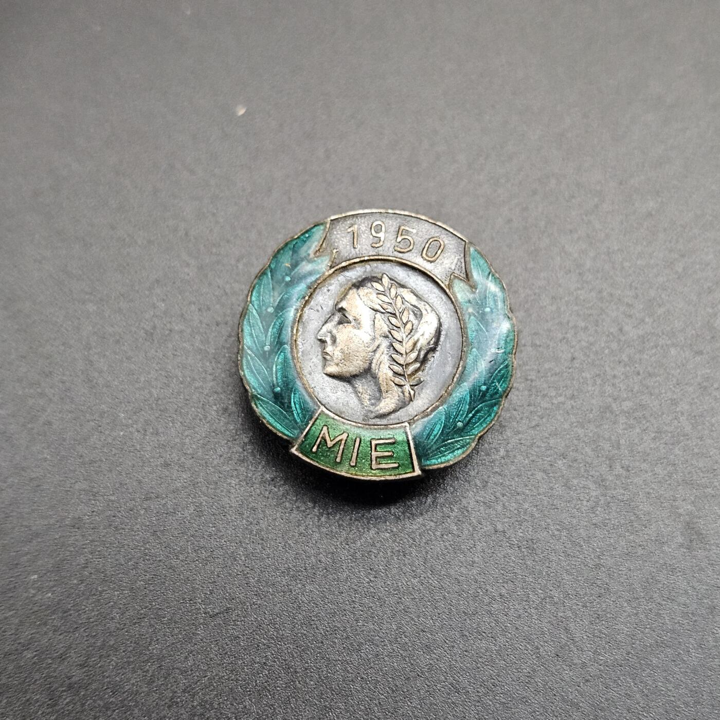 0元起拍勋章 第348期 咸鱼国勋章拍卖专场 4月22日（周三）下午6：00开始