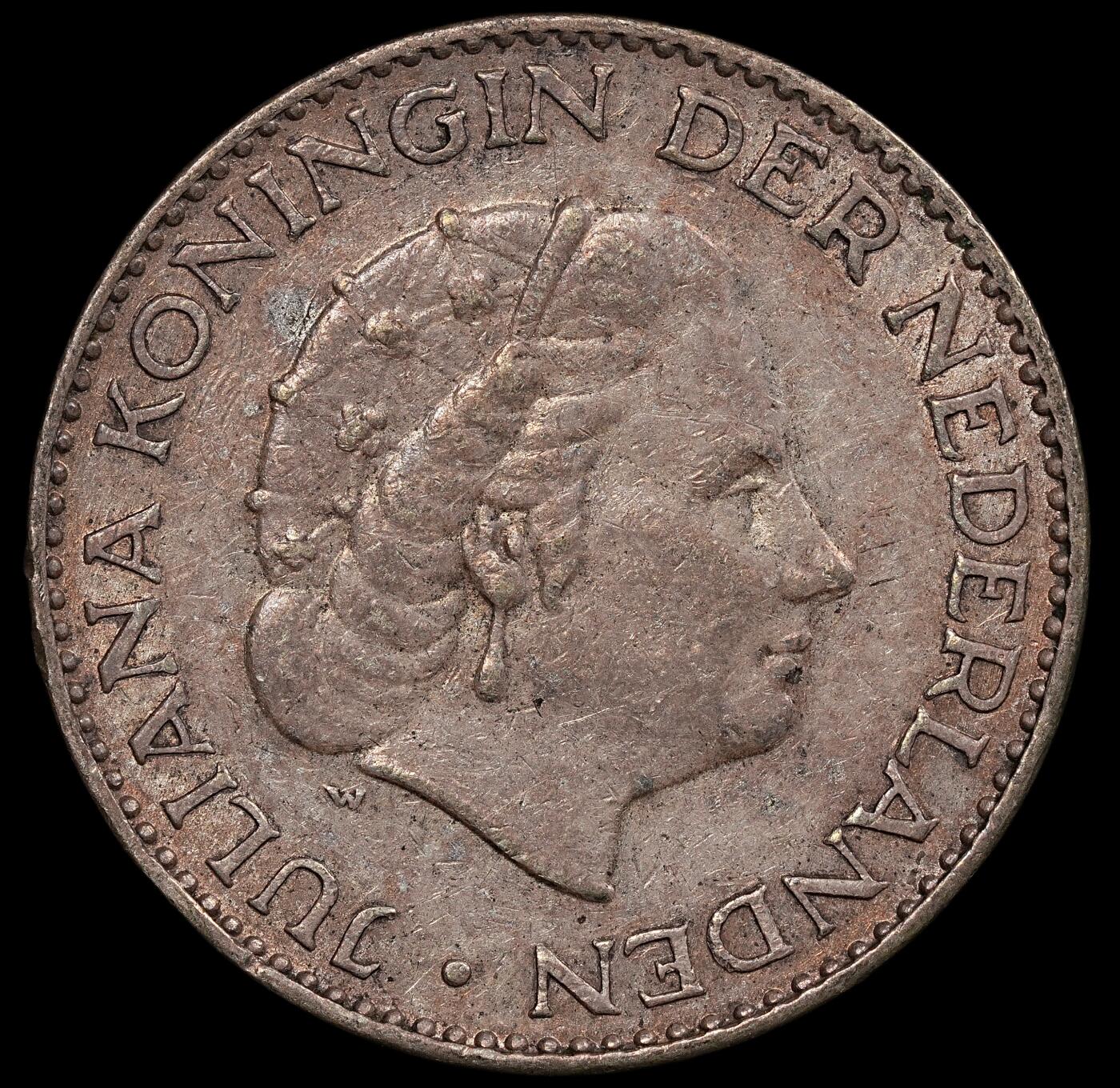 修遠堂世界钱币第112期  1957年荷兰年1盾银币，6.5g，含银72%