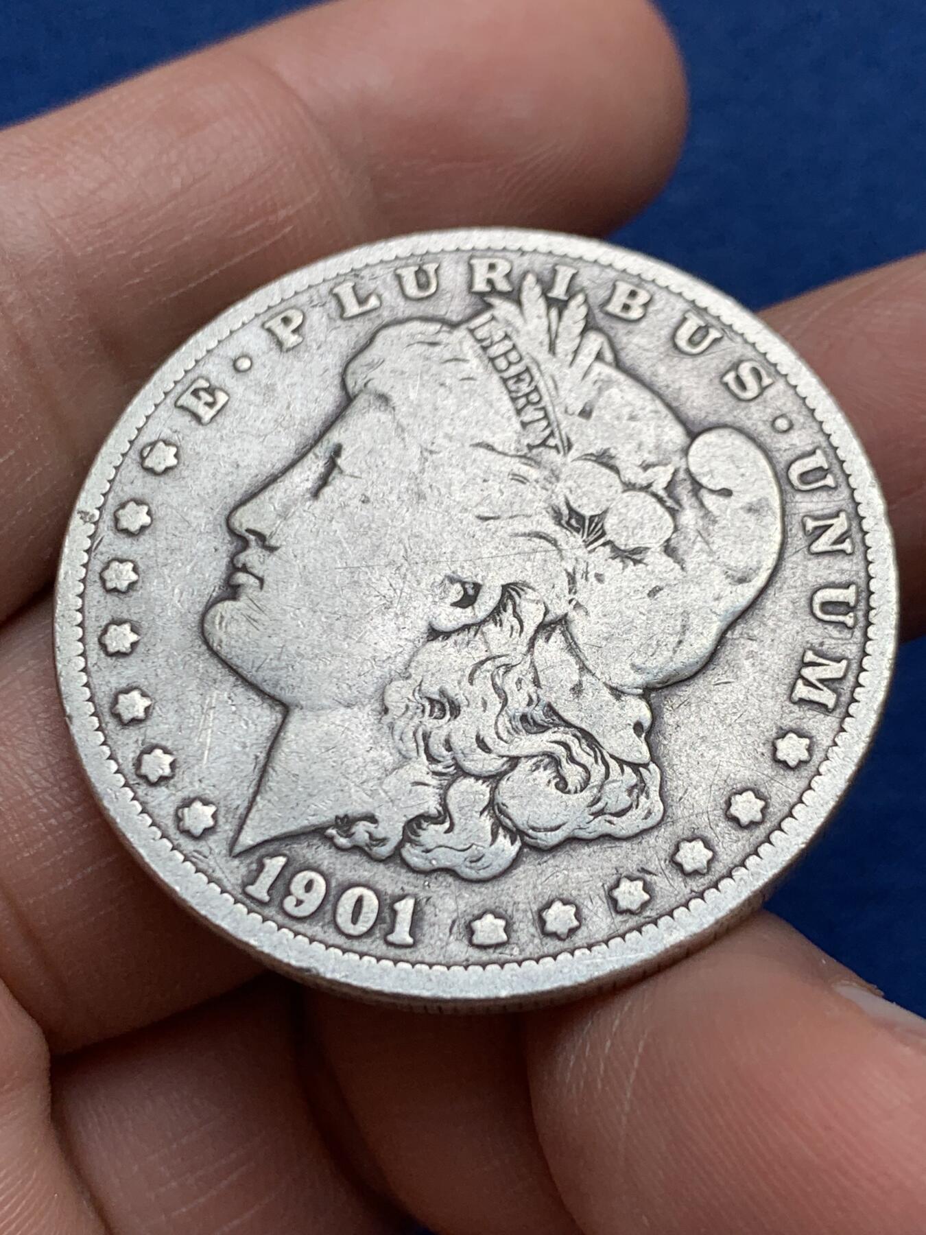 《竞宝斋》第482场 周日，周一 2场连拍 （全场包邮）20级店铺 欢迎送拍 美国1901年摩根1美元银币