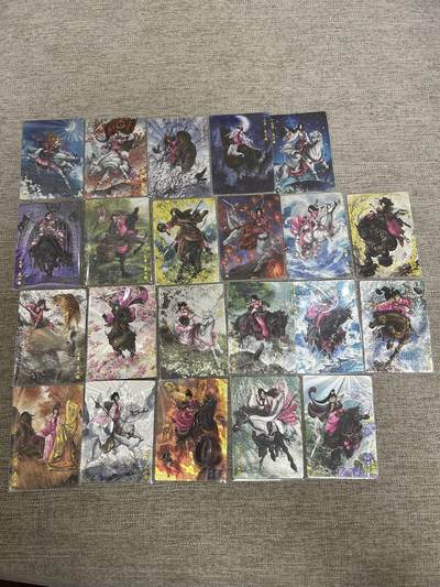 喜灰玩卡拍卖第八期，接拍品0佣金，欢迎送拍，释放现金流，让自己有资金可以购买更多喜欢的卡牌，让别的卡友能淘到更多心仪的卡牌 【限编】卡德曼 忠义水浒 谷粒老师绘 扈三娘 C版面 不重复 22张  全部带编